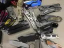 21 lbs Knives &#x26; Multi-tools (FS)