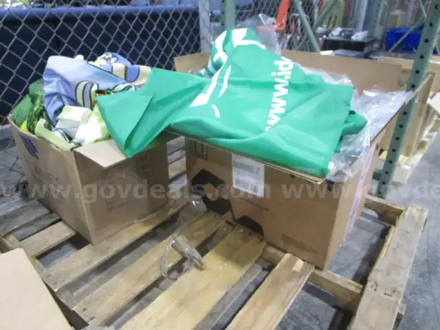 2 Boxes of Banners (L)