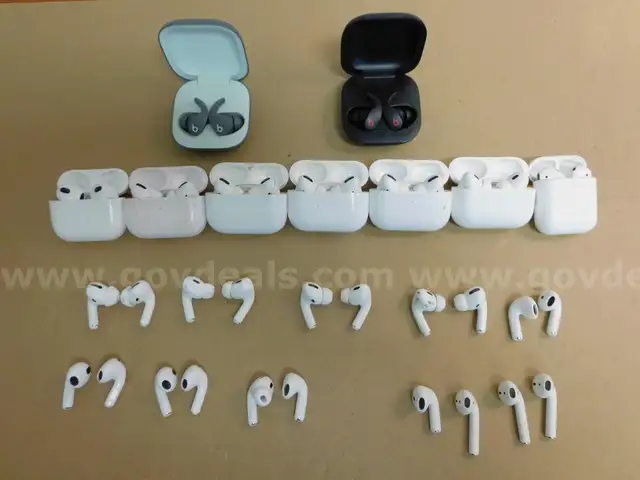 Wireless Earbuds (FS)