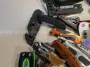 23 lbs Knives & Multi-tools (FS)