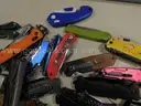 23 lbs Knives & Multi-tools (FS)