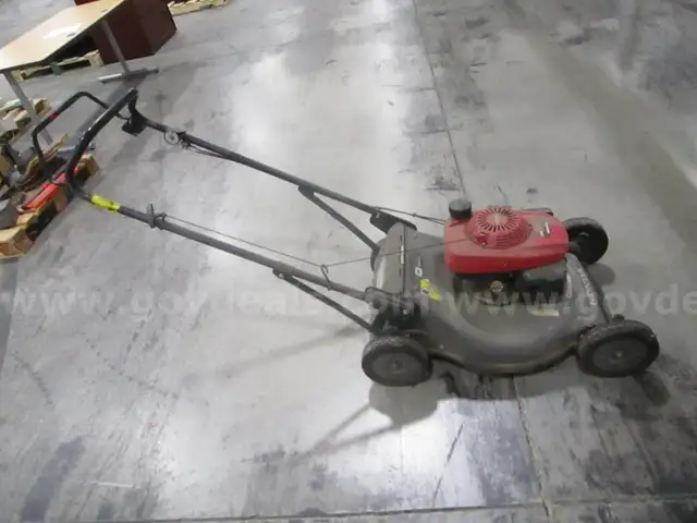 Honda Lawnmower (H)