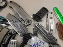 12 lbs Knives & Multi-tools (FS)