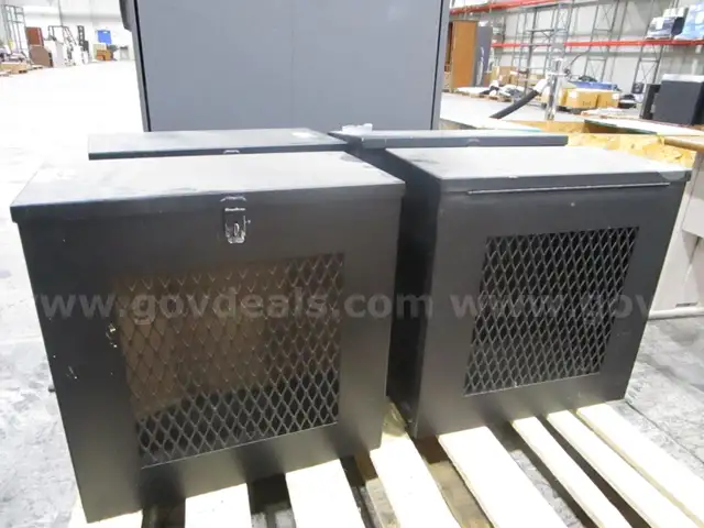 4 Computer or Server Boxes (D)