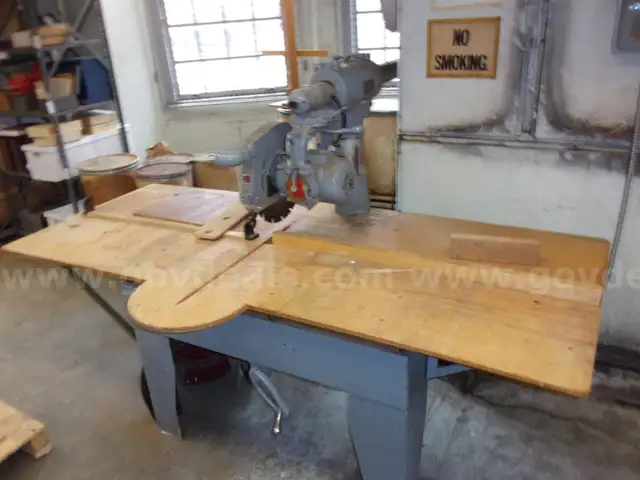 Victory Radial Saw RM 202