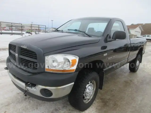 2006 Dodge Ram 2500 4WD  PICKUP 2-DR, HEMI 5.7L V8 OHV 16V