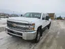 2017 Chevrolet Silverado 2500HD 4WD CREW CAB PICKUP 4-DR, 6.0L V8 OHV 16V FFV