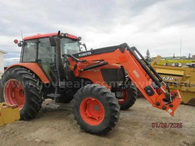 2005 Kubota Tractor/Loader Includes Bucket - Model M125X Diesel - PTO/3 Point Hitch