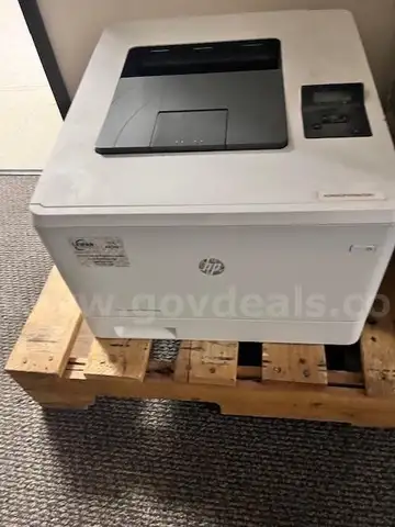 Color LaserJet Pro M452dn