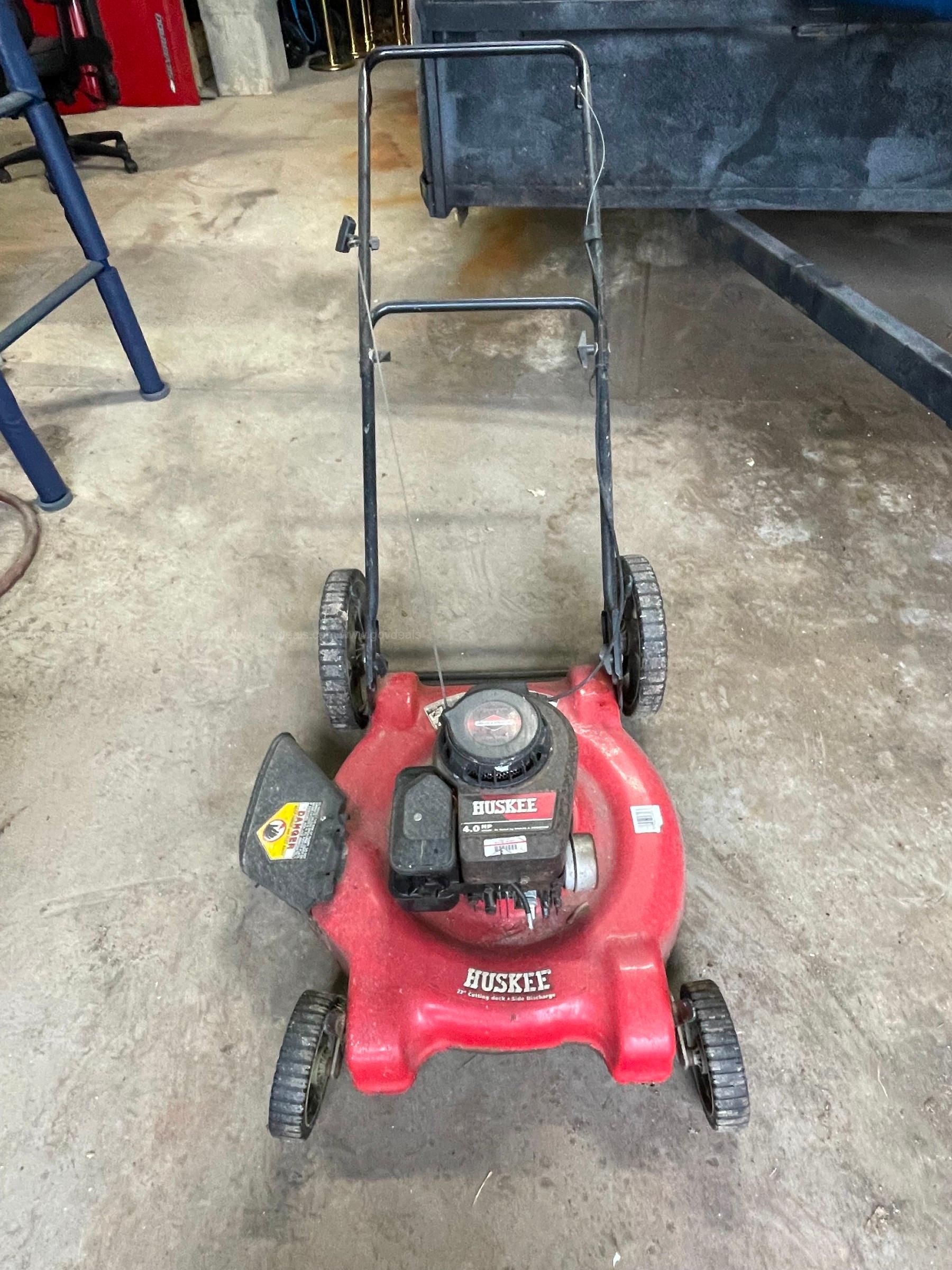 Huskee self discount propelled lawn mower