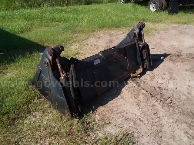 2011 CAT Skid Steer Bucket