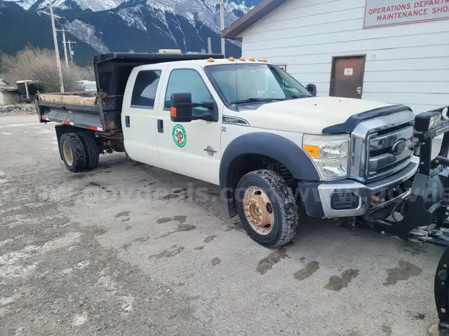 2012 Ford F-550 4WD Dump Box 6.7L V8 OHV 16V DIESEL