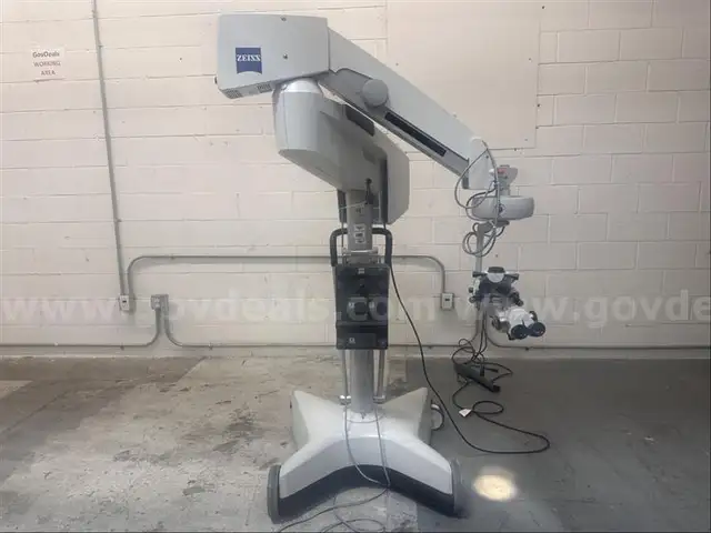 ZEISS STATIV S8 MICROSCOPE, SN#390192
