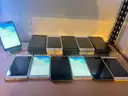 Lot of 32 Samsung Android Tablets | Powers On | No Cracks