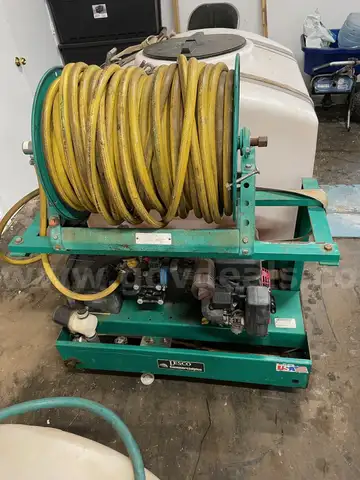 200 gallon Lesco water and pesticide spray tank with hose reel