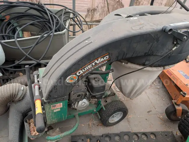 BILLY GOAT Outdoor Litter Vacuum
