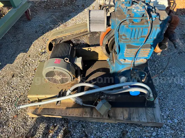 Used Quincy Model 370 Compressor