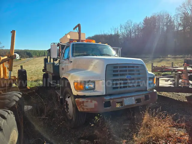 1995 Ford F800