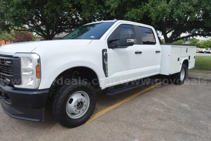 2024 Ford F-350 SD Service Body LOWERED RESERVE