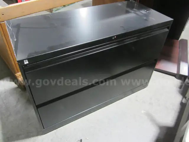 LATERAL FILE CABINET  LOT 1008