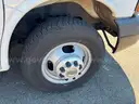 2003 Chevrolet Express 3500 14&#x27; Box Truck