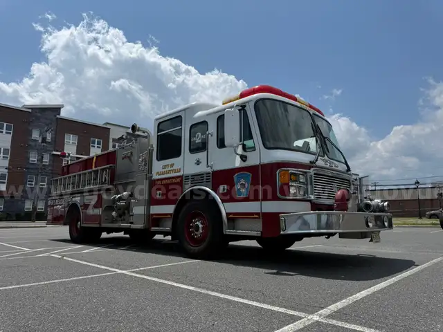 2001 American LaFrance 1500 gpm fire engine