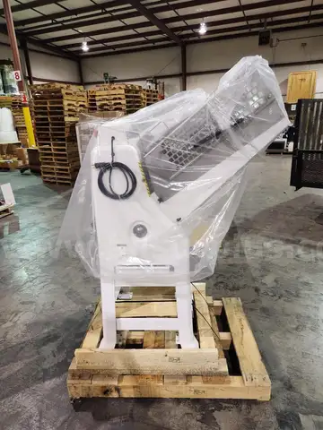 2022 NEW OLIVER 797-32NC Bread Slicer WITH Pro Guard, Never Put In Service