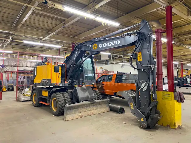 2019 Volvo EWR150E Excavator with 6 attachments