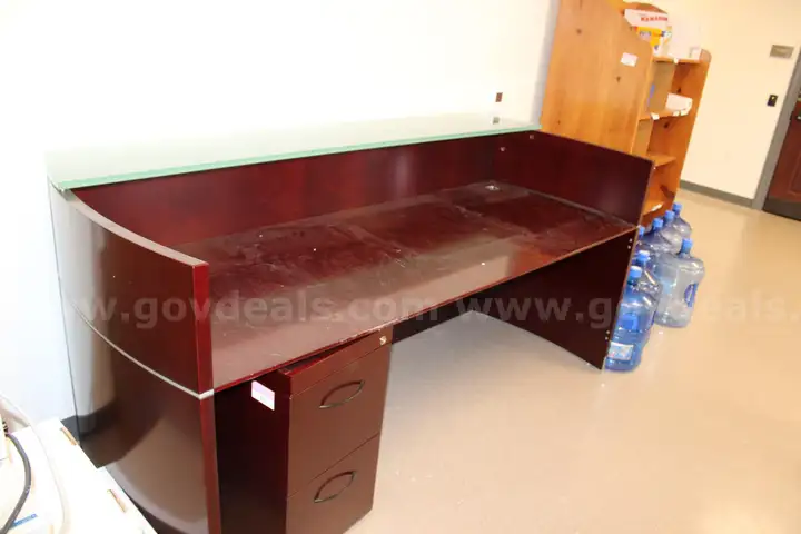 1 MAHOGONY COLORED DESK