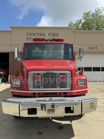 2003 Freightliner FL70 E-One