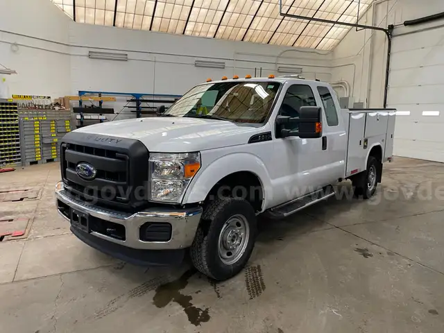 2015 Ford F-250 SD XL SuperCab Long Bed 4WD