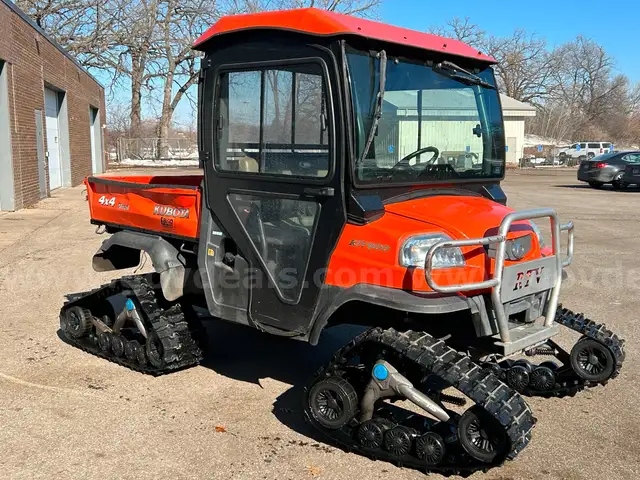 Kubota RTV 900 4x4 Diesel with Tracks and Tires