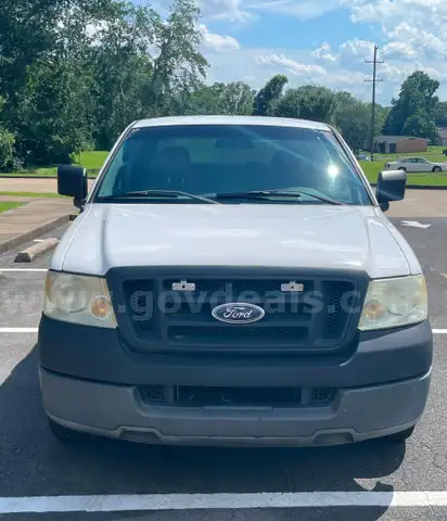 Ford Extended Cab Pickup Truck