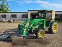 2001 John Deere 4600 Tractor/460 Loader, Bucket and Pallet Forks