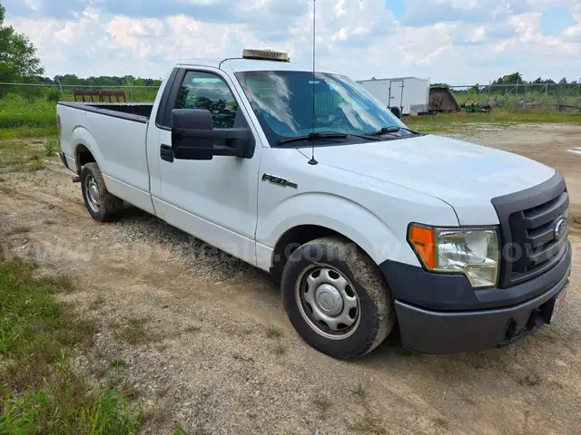 2011 Ford F-150 XL 8-ft. Bed 2WD