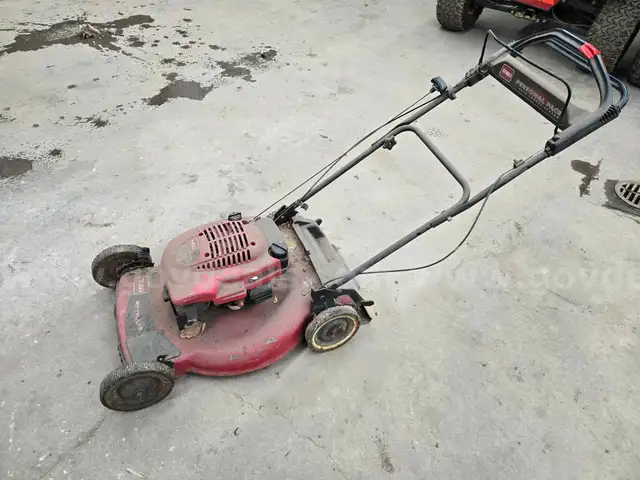 Lot of Outdoor Power Equipment