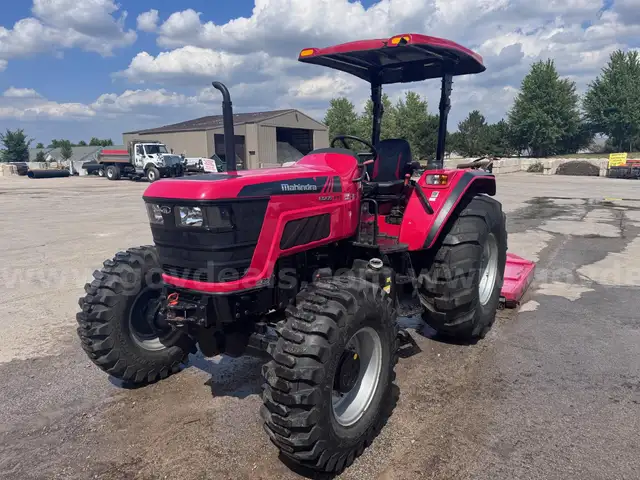 2019 Mahindra 6065 Tractor wtih 7&#x27; Mower