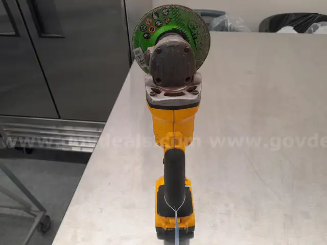 Dewalt 20 V Angle Grider