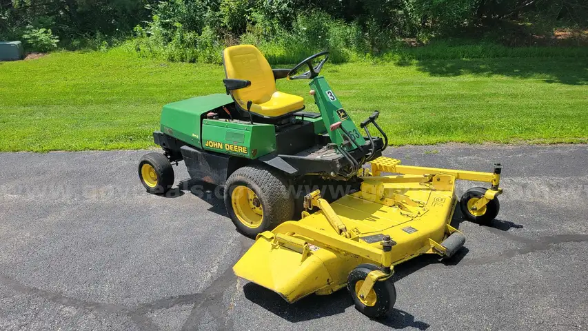 1996 JOHN DEERE F935 MOWER