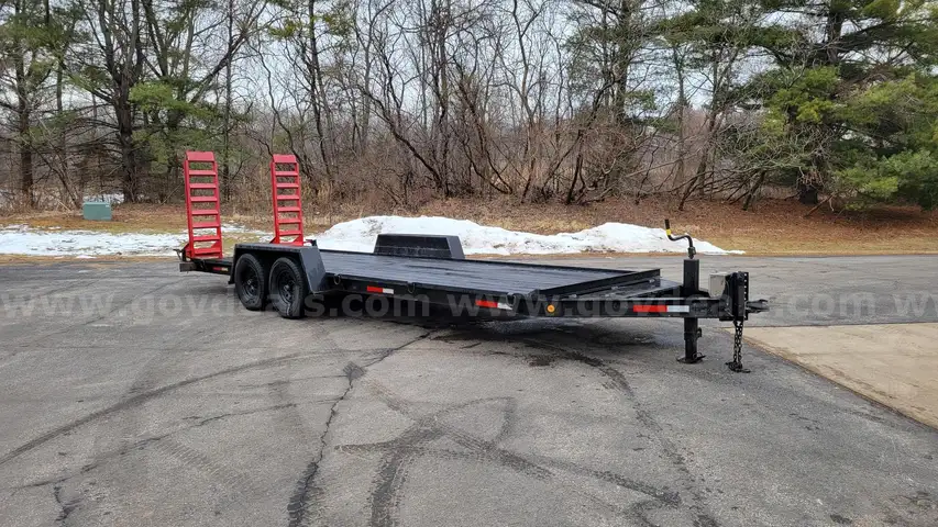 2004 Towmaster T12DD Trailer