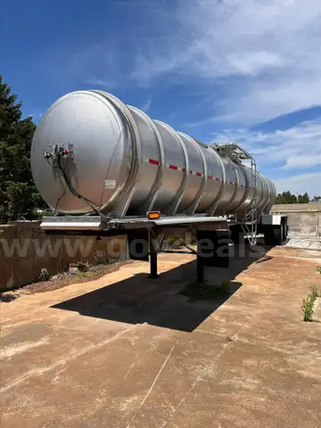 1993 STE STAINLESS STEEL TANKER TRAILER