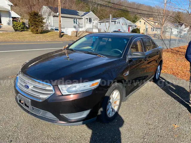 2013 Ford Taurus
