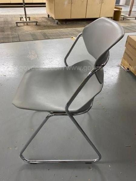 Action discount stacker chair