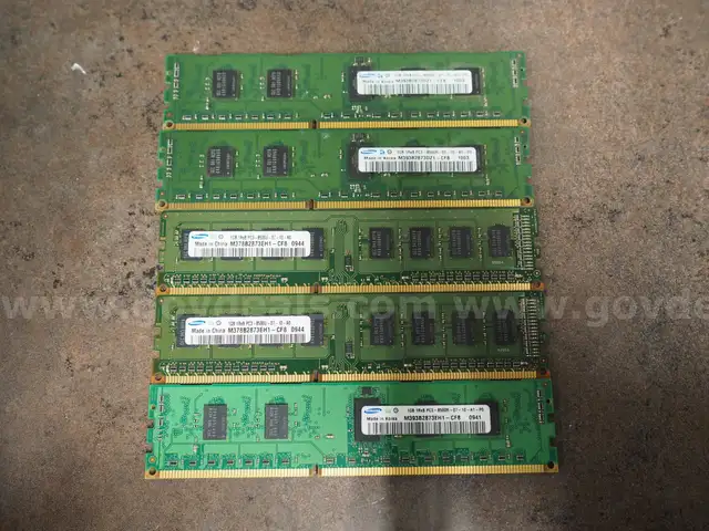 Assorted Lot of 5 Samsung 16GB 1R x 8 PC3 10600u