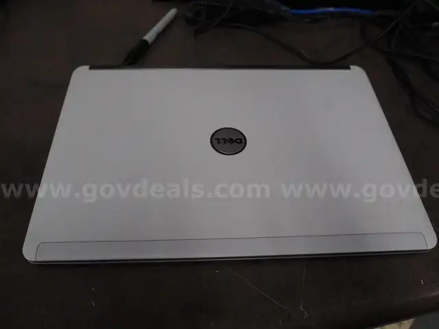 Working Dell Latitude E7440 14" Laptop with i5 2.3 GHz processor, 8GB RAM, 256GB SSD, OEM AC Adapter, Webcam, WiFi, BT