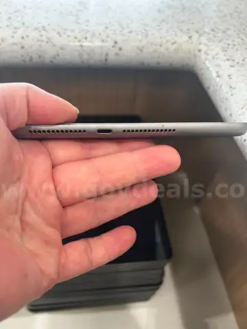 Approximately 24 ipads 6th Gen with case and charger(Lot 12)