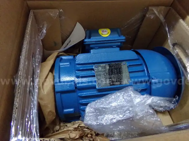 MOTORS, TANK, PLATES AND BREAKERS