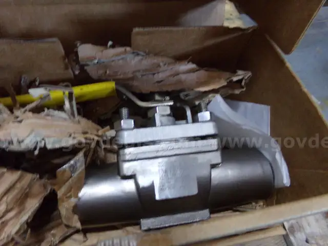 MISC PIPE FITTINGS, VALVES AND GAUGES