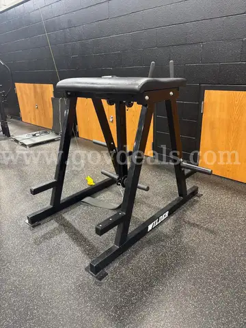 Wilder Reverse Hyper Strength Machine
