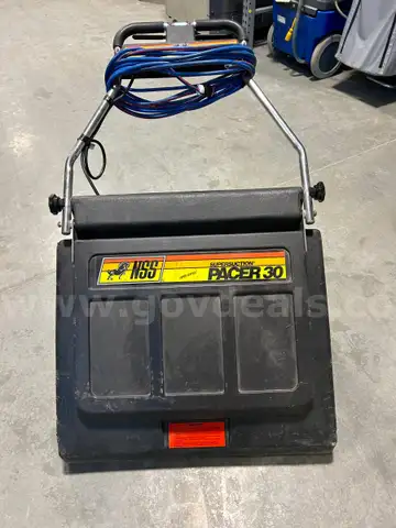 NSS Pacer 30 Hall Vacuum